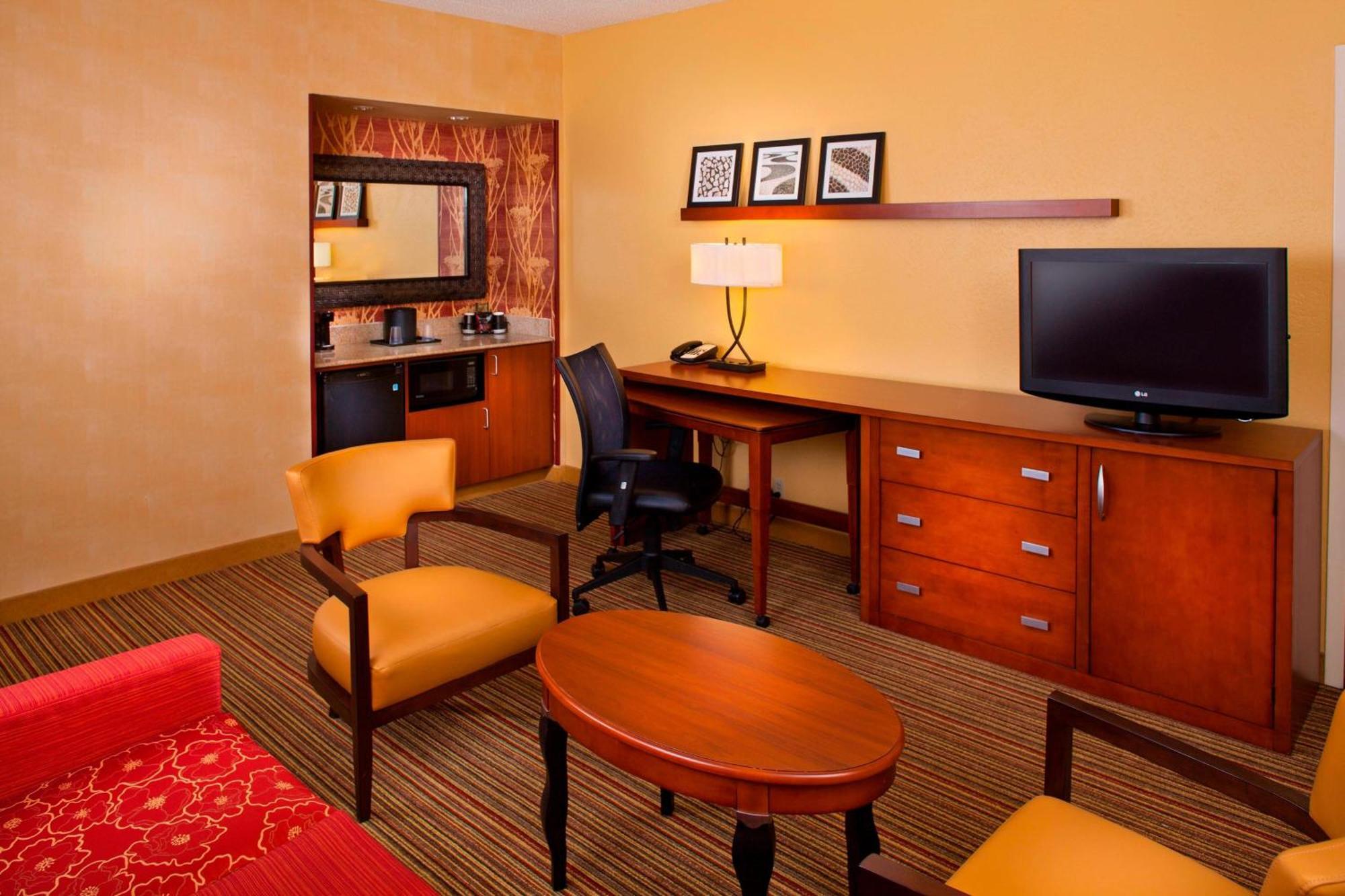 Hotel Courtyard By Marriott Baton Rouge Acadian Centre/Lsu Area Exterior foto